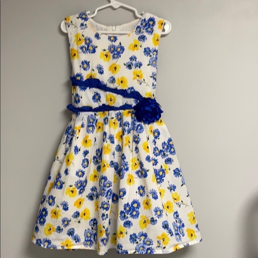 Dress Girls  Navy, Yellow & White Cotton flowered dress with built in slip, 5/6
